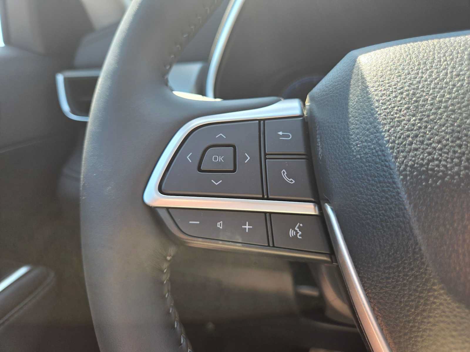 New 2026 Toyota Highlander Platinum AWD/4WD image 38