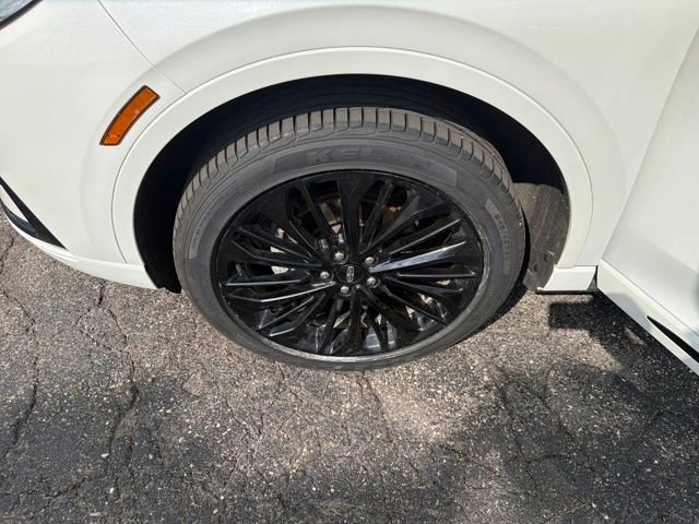 Certified 2023 Lincoln Corsair Reserve w/ Equipment Group 201A image 32