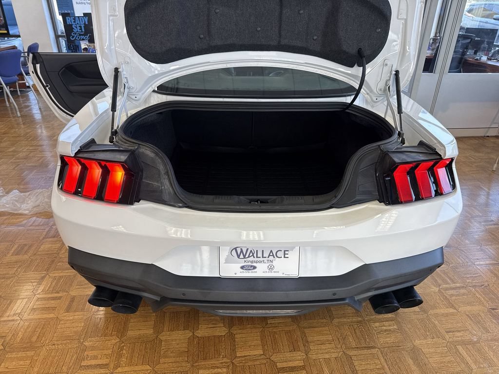 Used 2024 Ford Mustang GT RWD image 34