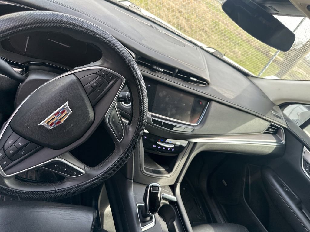 Used 2017 Cadillac XT5 Luxury w/ Driver Awareness Package image 22