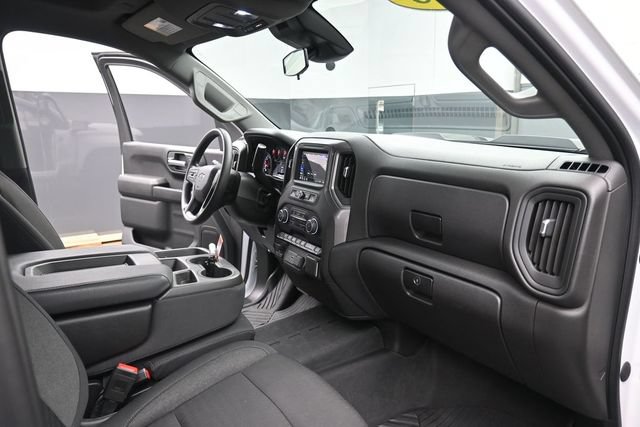 Used 2023 Chevrolet Silverado 1500 Custom Trail Boss AWD/4WD image 46