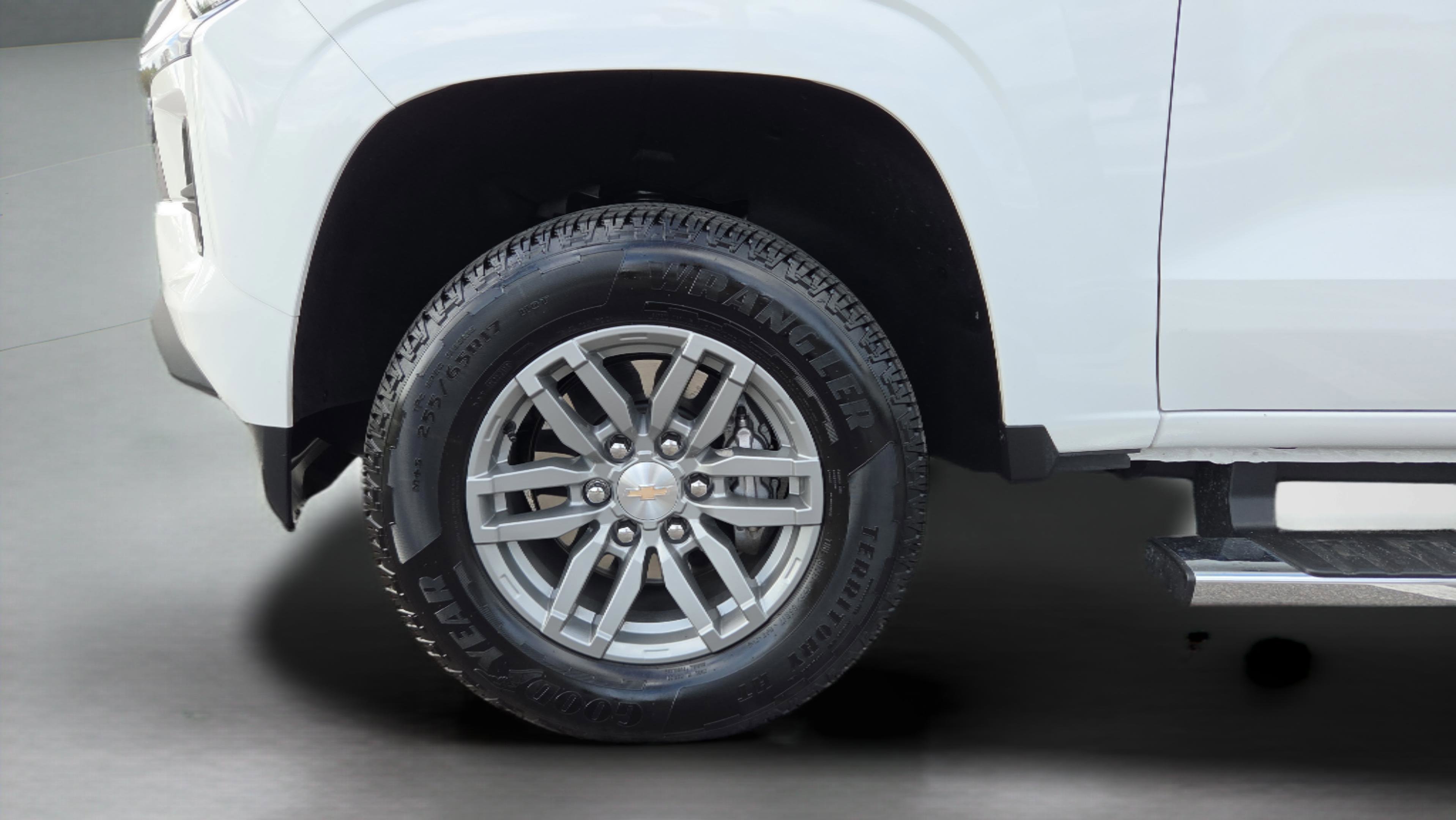 New 2025 Chevrolet Colorado LT w/ LT Convenience Package image 10