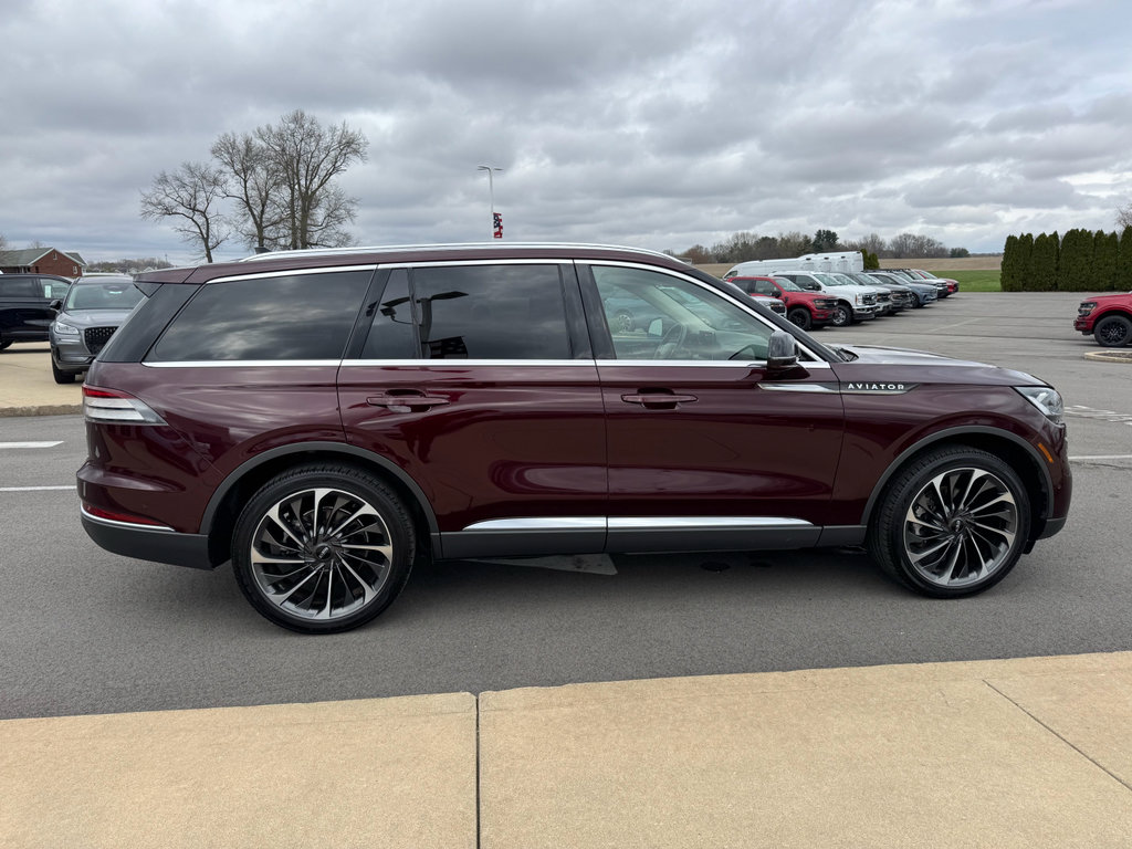 Used 2021 Lincoln Aviator Reserve w/ Equipment Group 201A AWD/4WD image 9