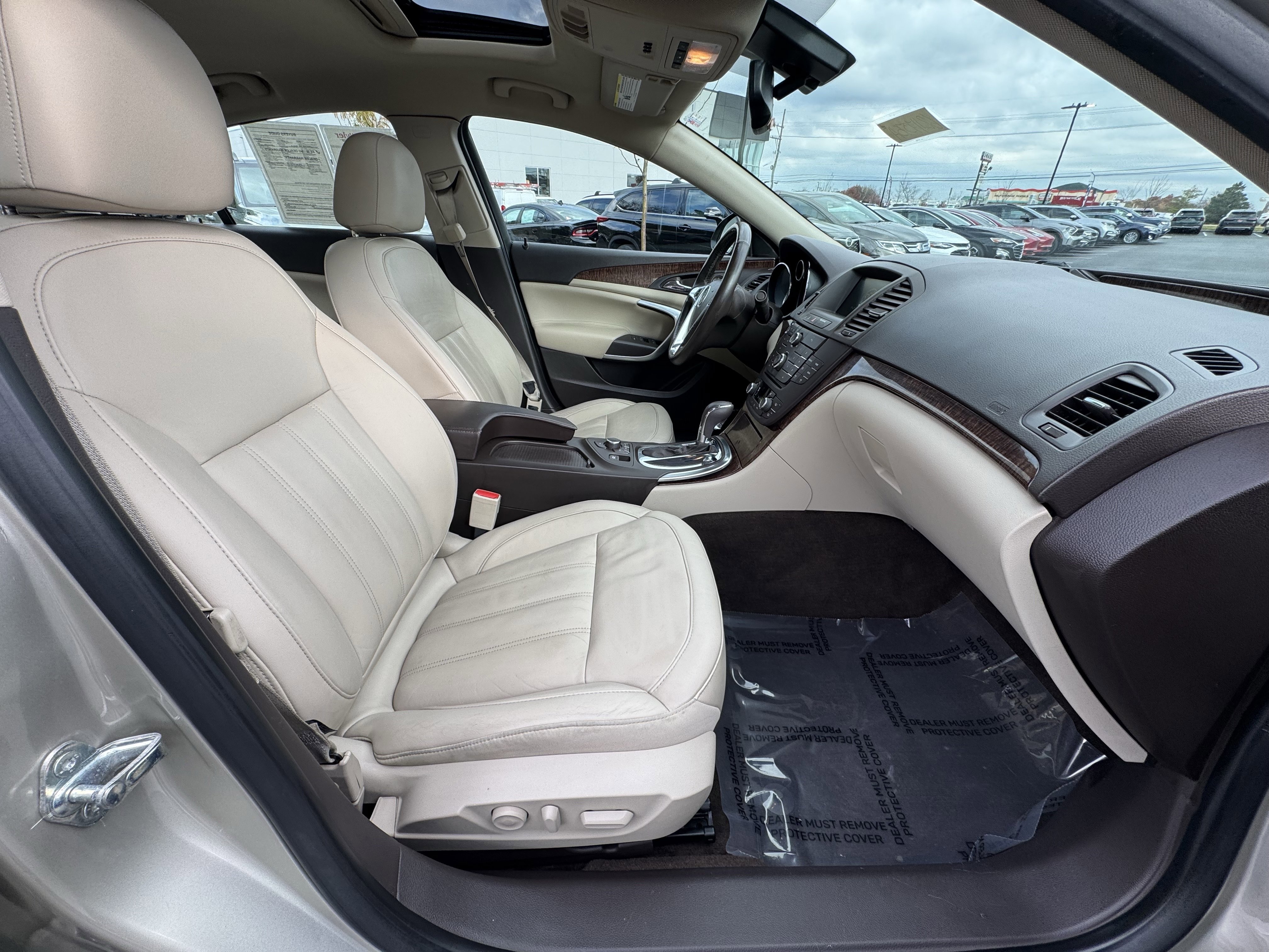 Used 2013 Buick Regal Premium image 26