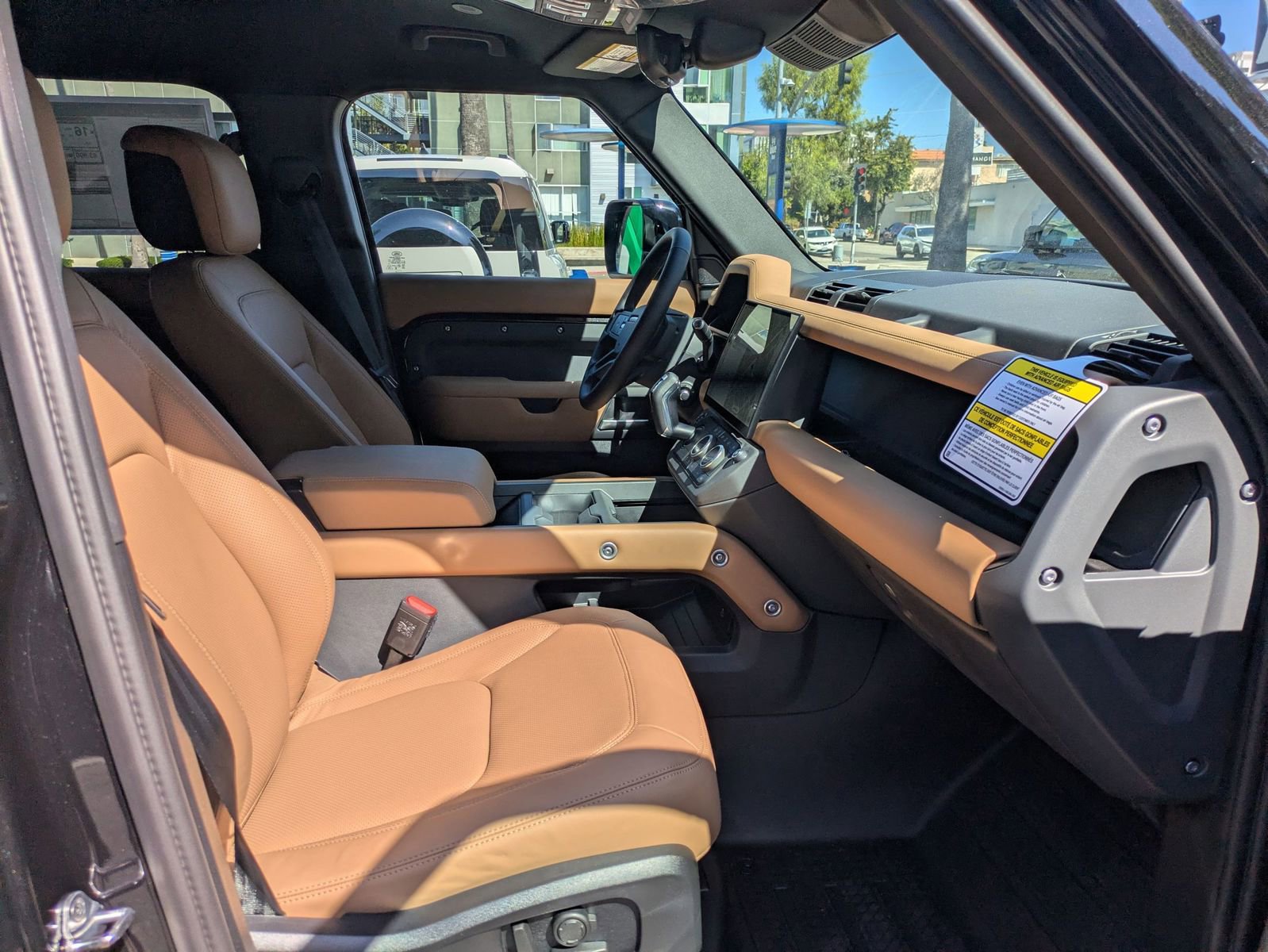 New 2026 Land Rover Defender 110 X-Dynamic SE AWD/4WD image 33