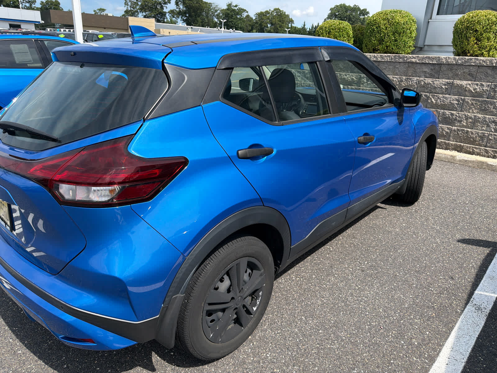 Used 2023 Nissan Kicks S FWD image 3