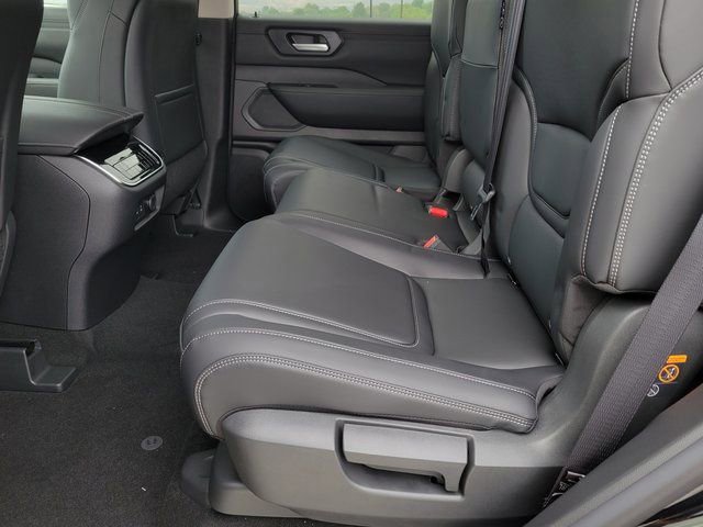 New 2026 Nissan Armada SV image 10