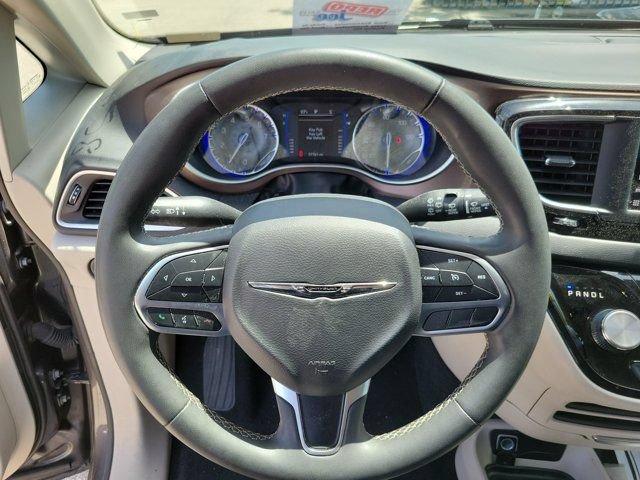 Used 2023 Chrysler Voyager LX FWD image 25