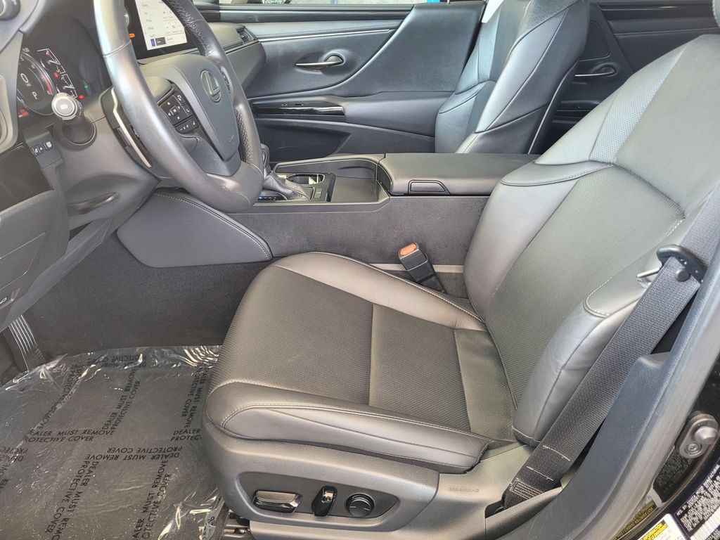 Used 2024 Lexus ES 350 w/ Accessory Package (Z2) FWD image 10