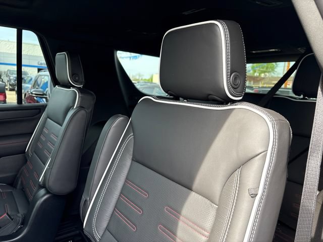 Used 2026 GMC Yukon AT4 Ultimate w/ LPO, Floor Liner Package AWD/4WD image 23