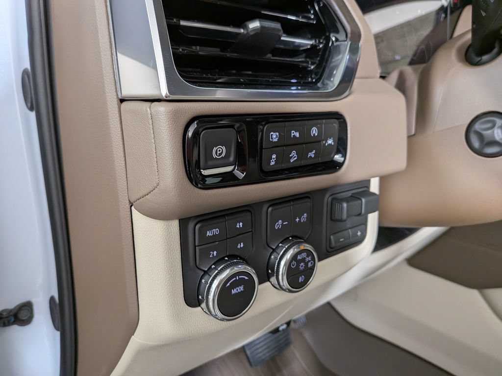 New 2026 GMC Yukon Denali AWD/4WD image 19