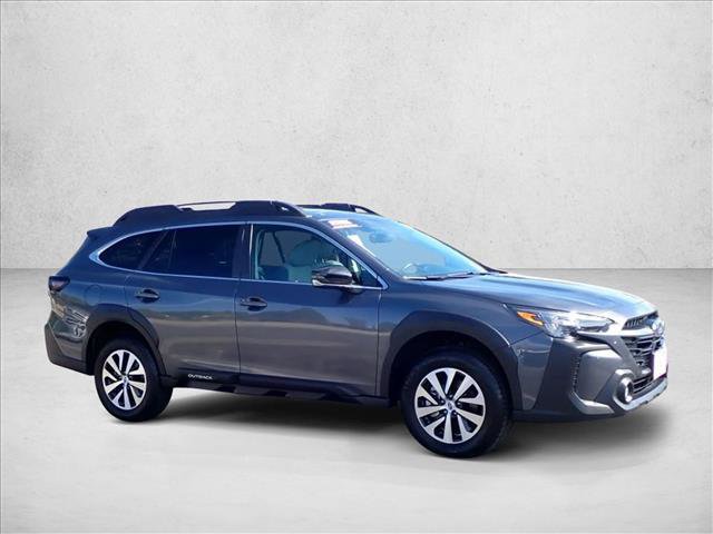 Certified 2025 Subaru Outback Premium AWD/4WD image 6