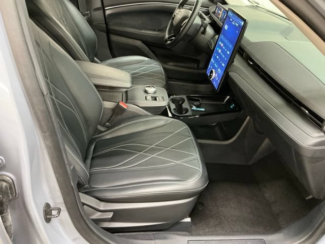 Used 2024 Ford Mustang Mach-E Select RWD image 18
