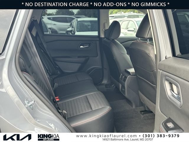 Used 2025 Nissan Rogue SV w/ Rock Creek Premium Package AWD/4WD image 17