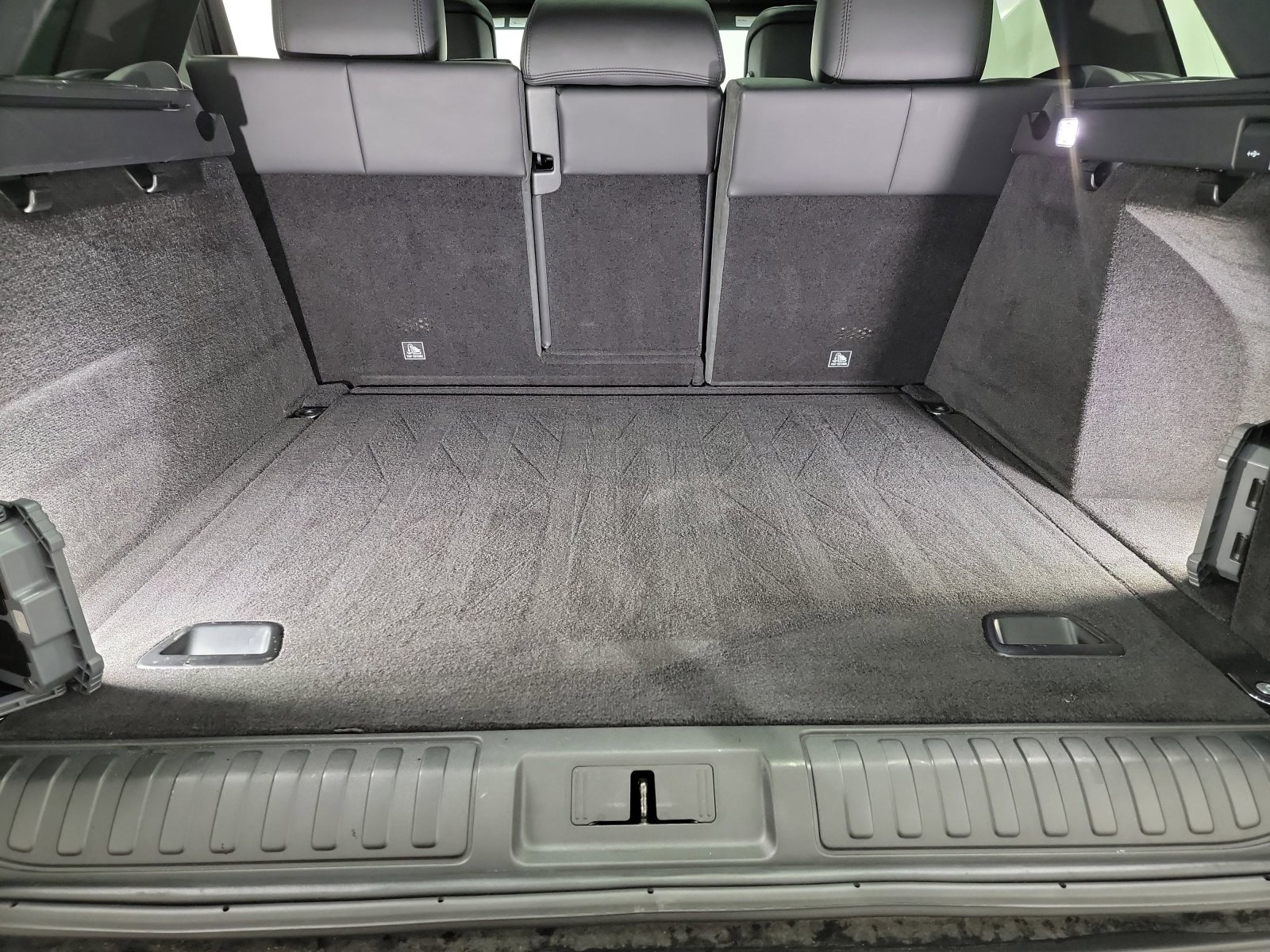 Used 2021 Land Rover Range Rover Sport HST image 26