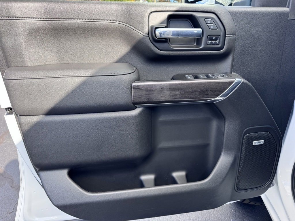 Used 2022 Chevrolet Silverado 2500 LTZ w/ LTZ Convenience Package image 22