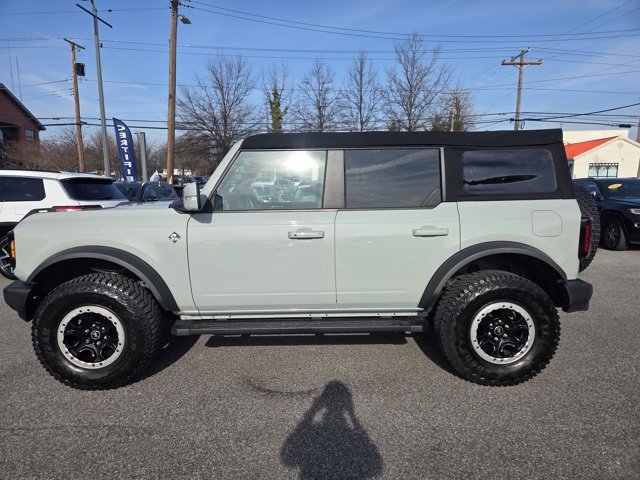 Used 2022 Ford Bronco Outer Banks w/ Sasquatch Package image 37