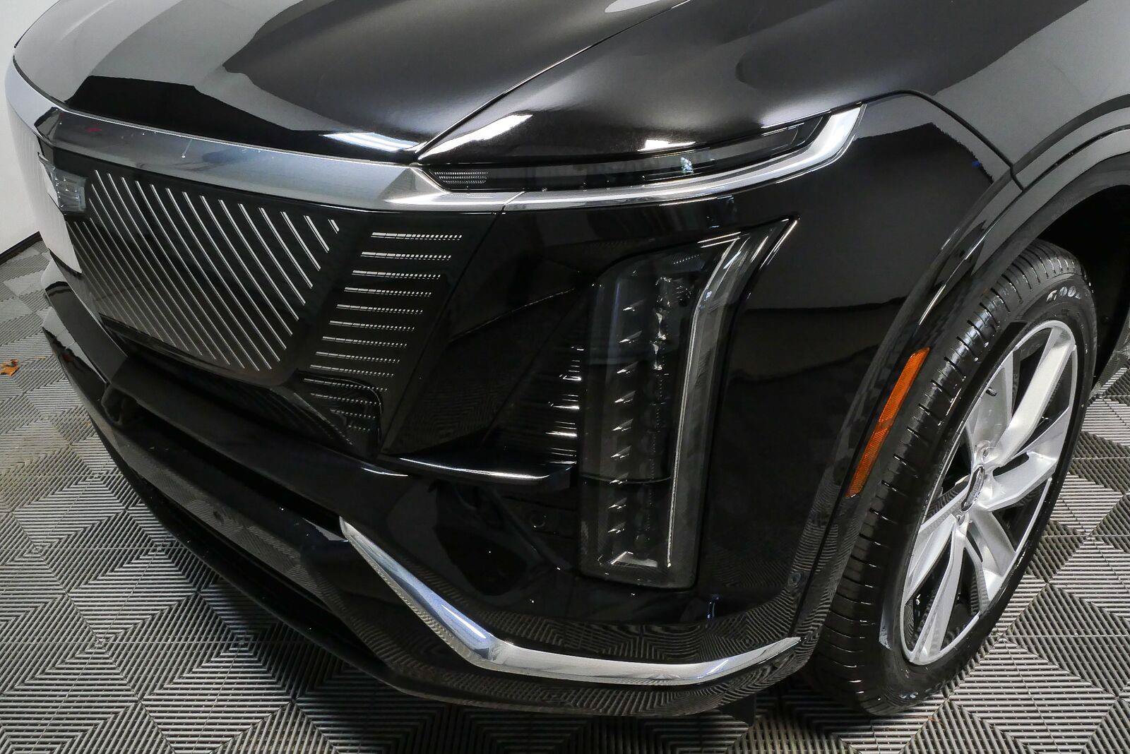 New 2027 Cadillac Vistiq Luxury AWD/4WD image 33