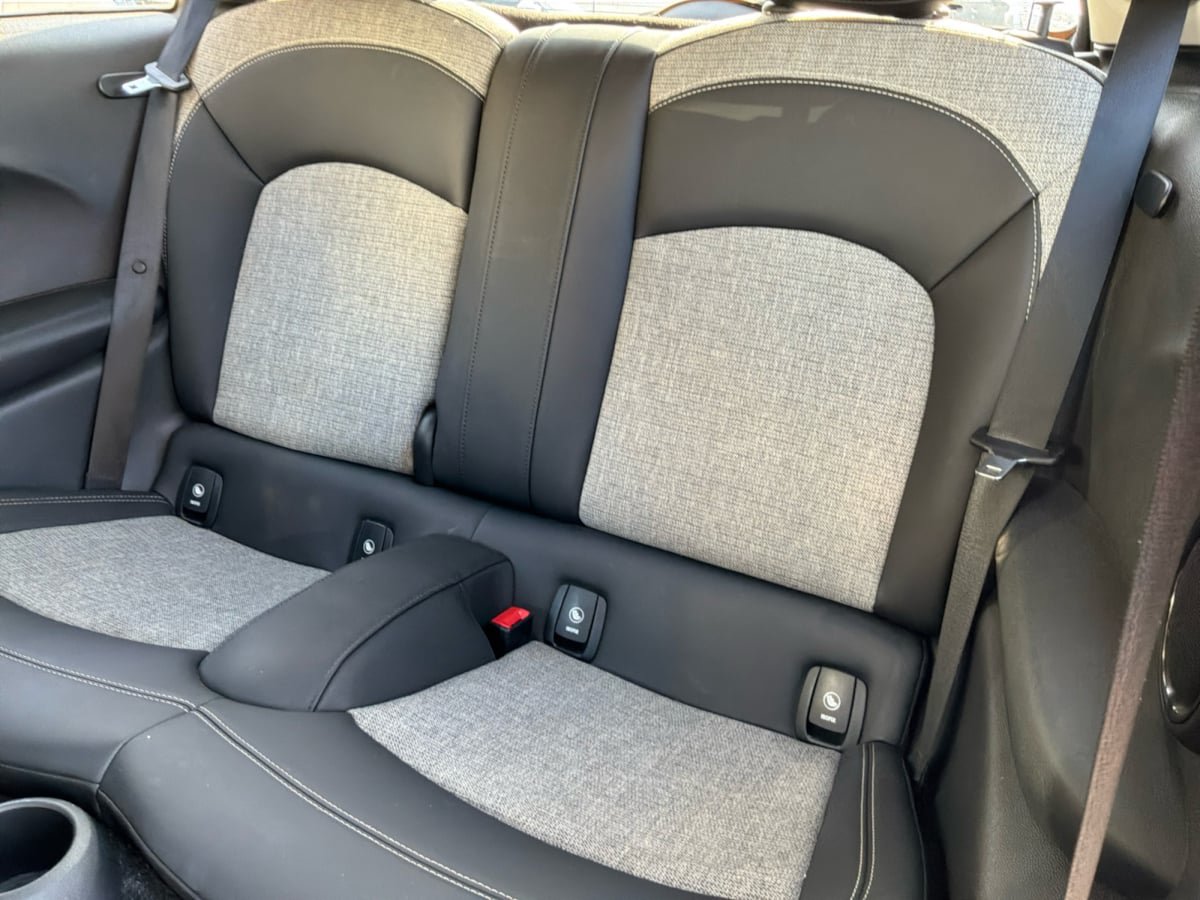 Used 2020 MINI Cooper SE w/ 6.5" Touchscreen Package FWD image 21