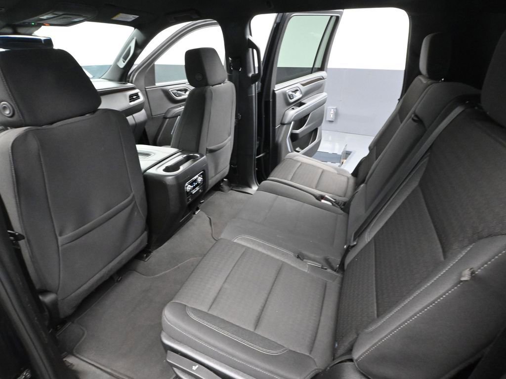 Used 2024 GMC Yukon XL SLE image 36
