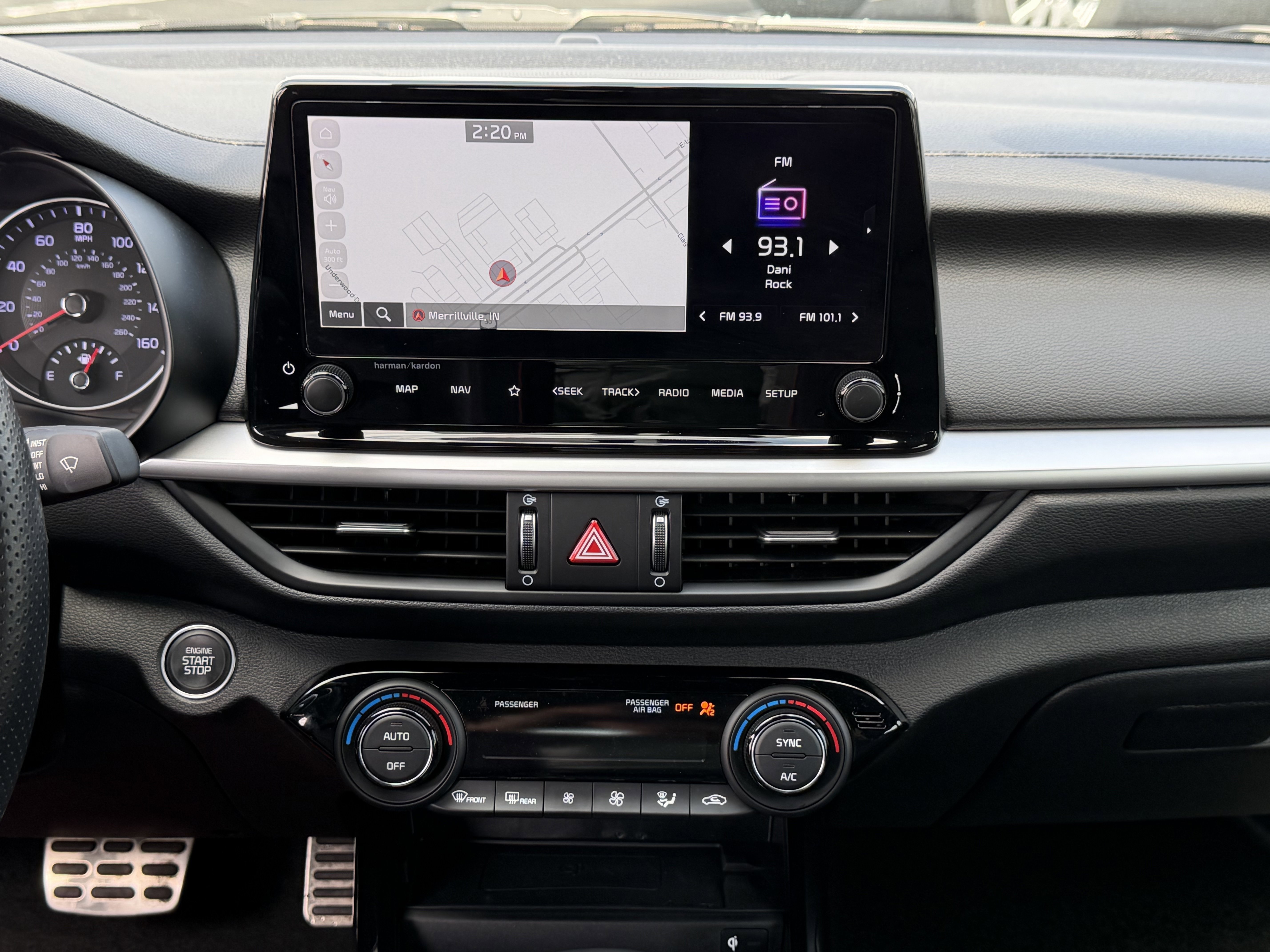 Used 2023 Kia Forte GT w/ GT2 Package image 3