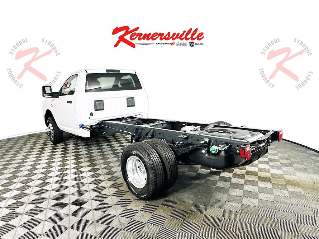 New 2025 RAM 3500 Tradesman image 5