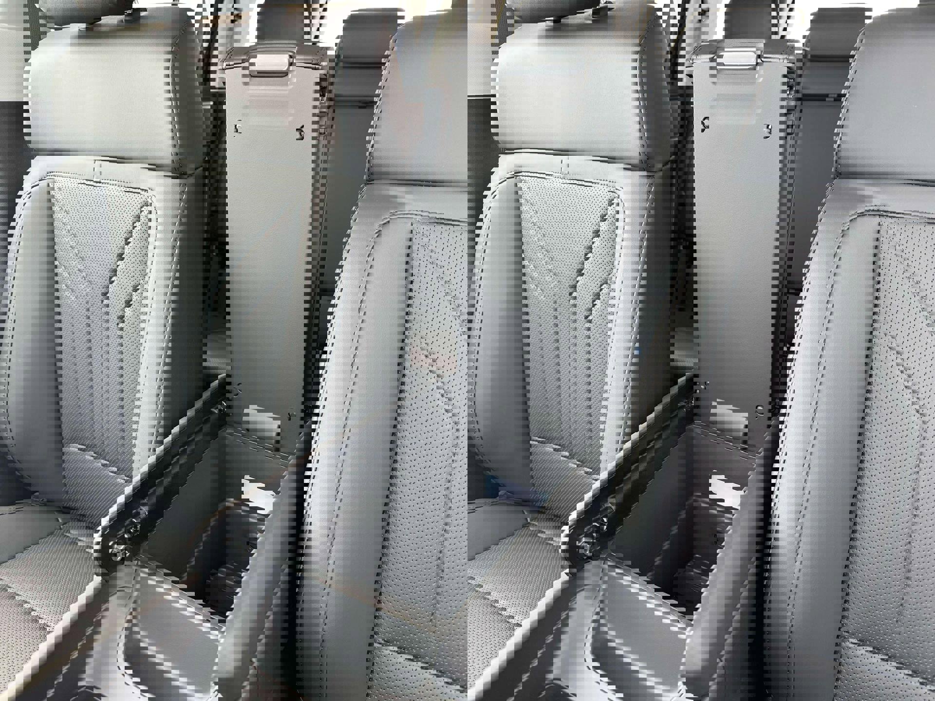 Certified 2025 Hyundai Santa Fe SEL image 18