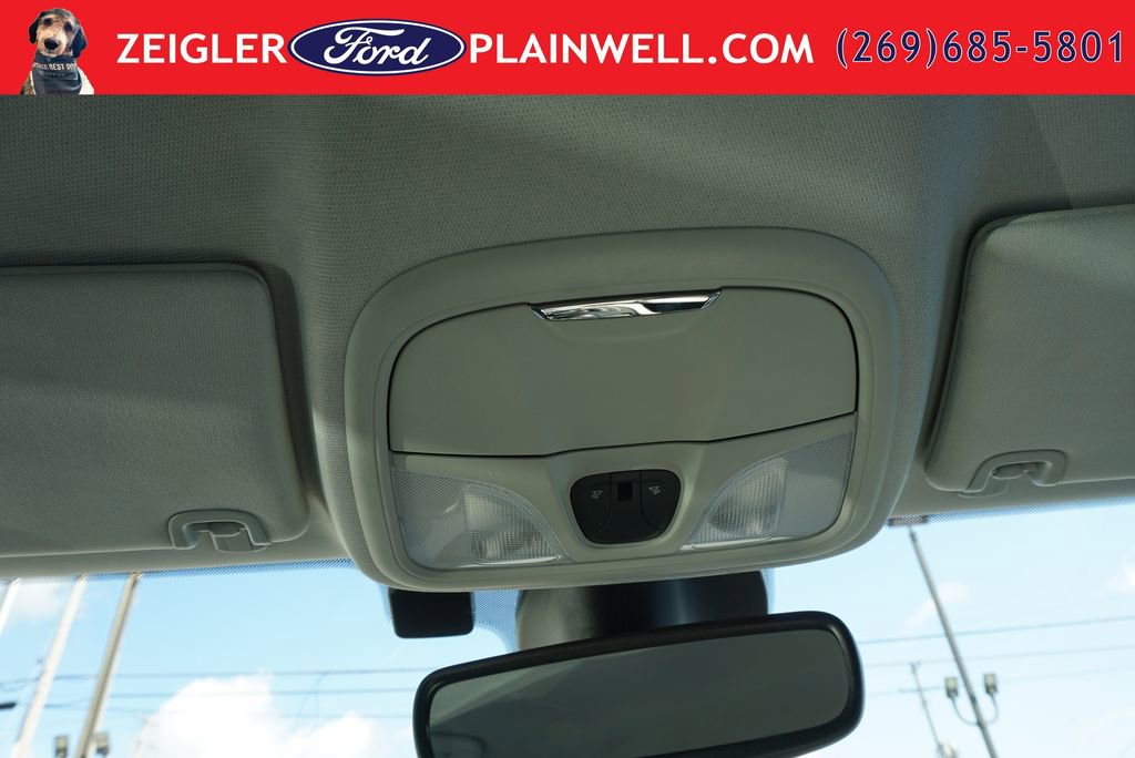 Used 2021 Jeep Cherokee Latitude Plus AWD/4WD image 30