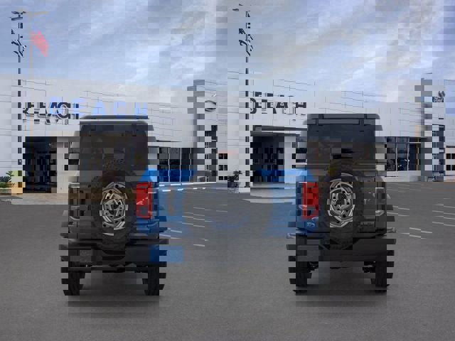 New 2025 Ford Bronco 4-Door image 5