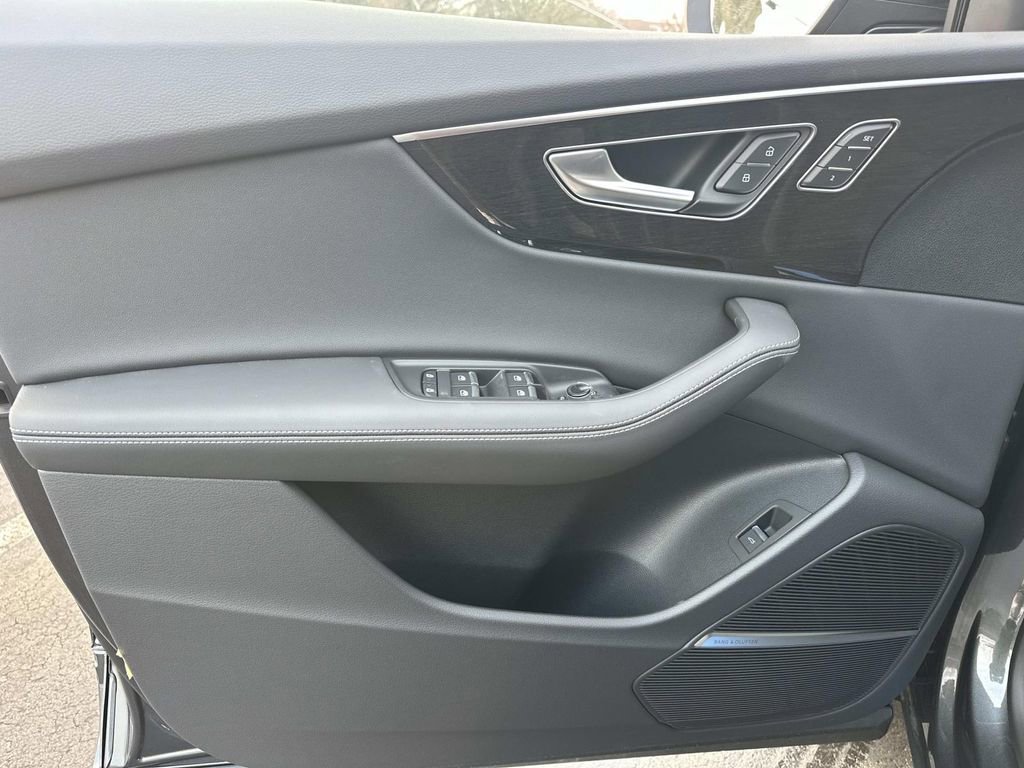 New 2026 Audi Q8 Premium Plus image 11