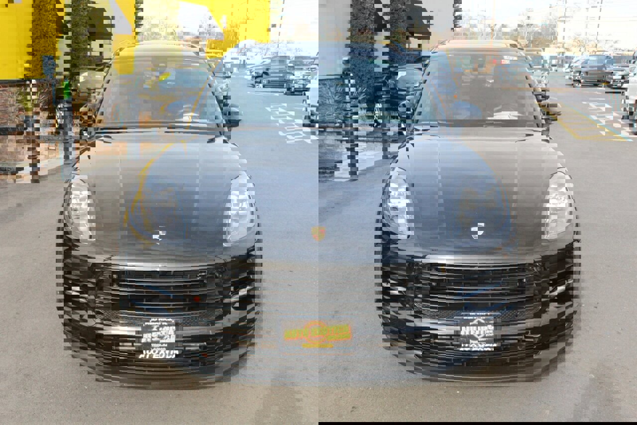 Used 2020 Porsche Macan image 23