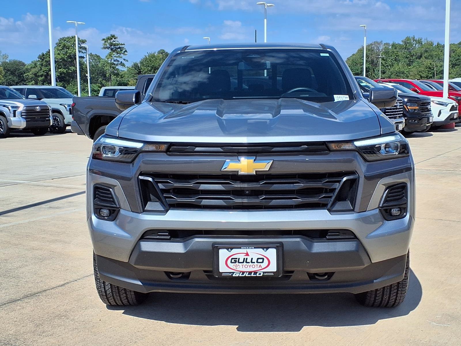 Used 2026 Chevrolet Colorado LT w/ LT Convenience Package AWD/4WD image 4