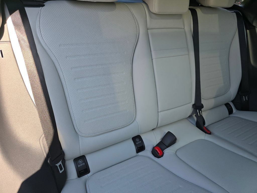 New 2027 Mercedes-Benz GLC 300 4MATIC image 21