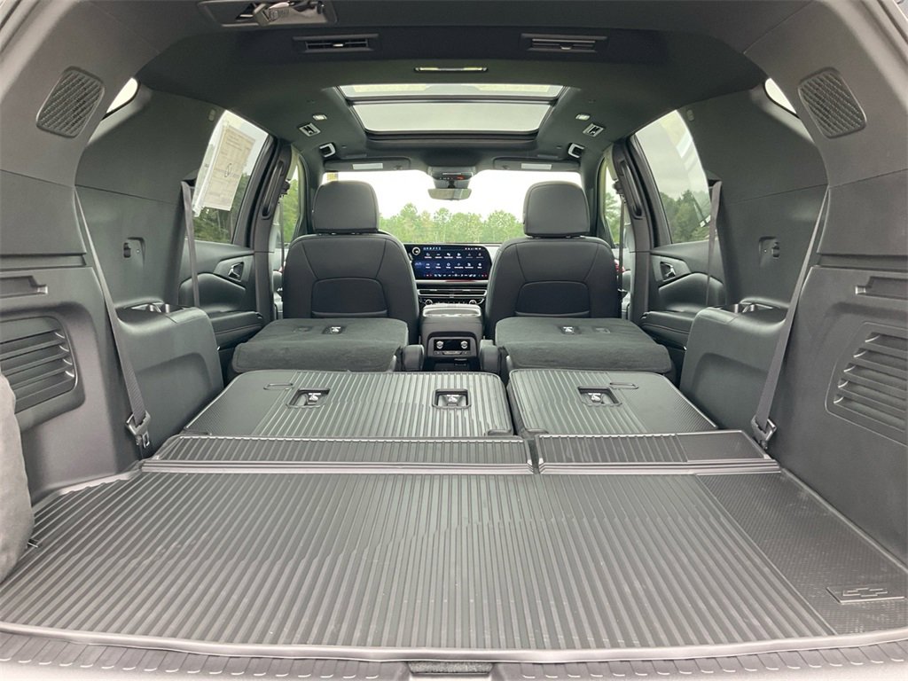 New 2026 Chevrolet Traverse RS w/ LPO, Floor Liner Package image 33