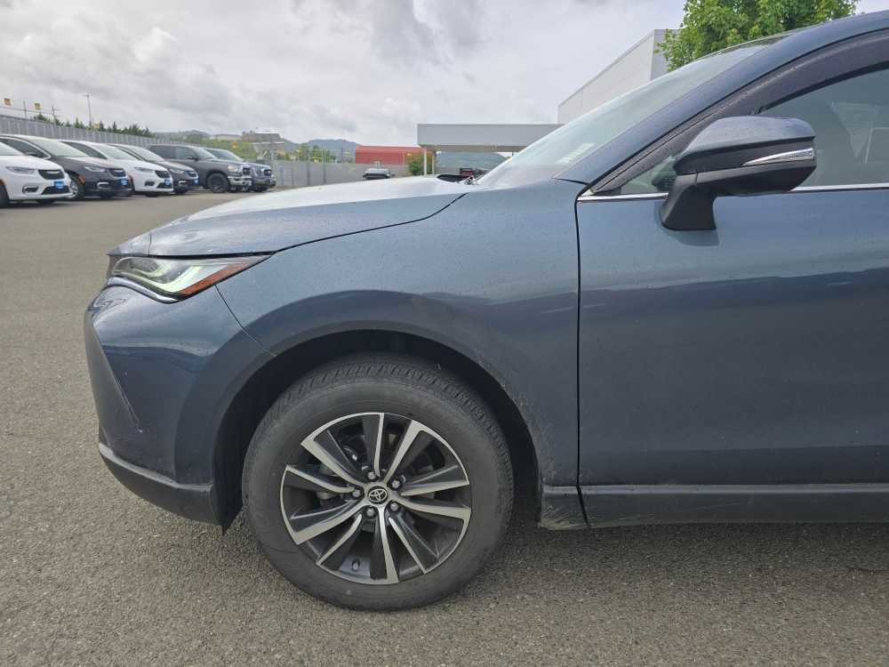 Used 2024 Toyota Venza LE AWD/4WD image 20