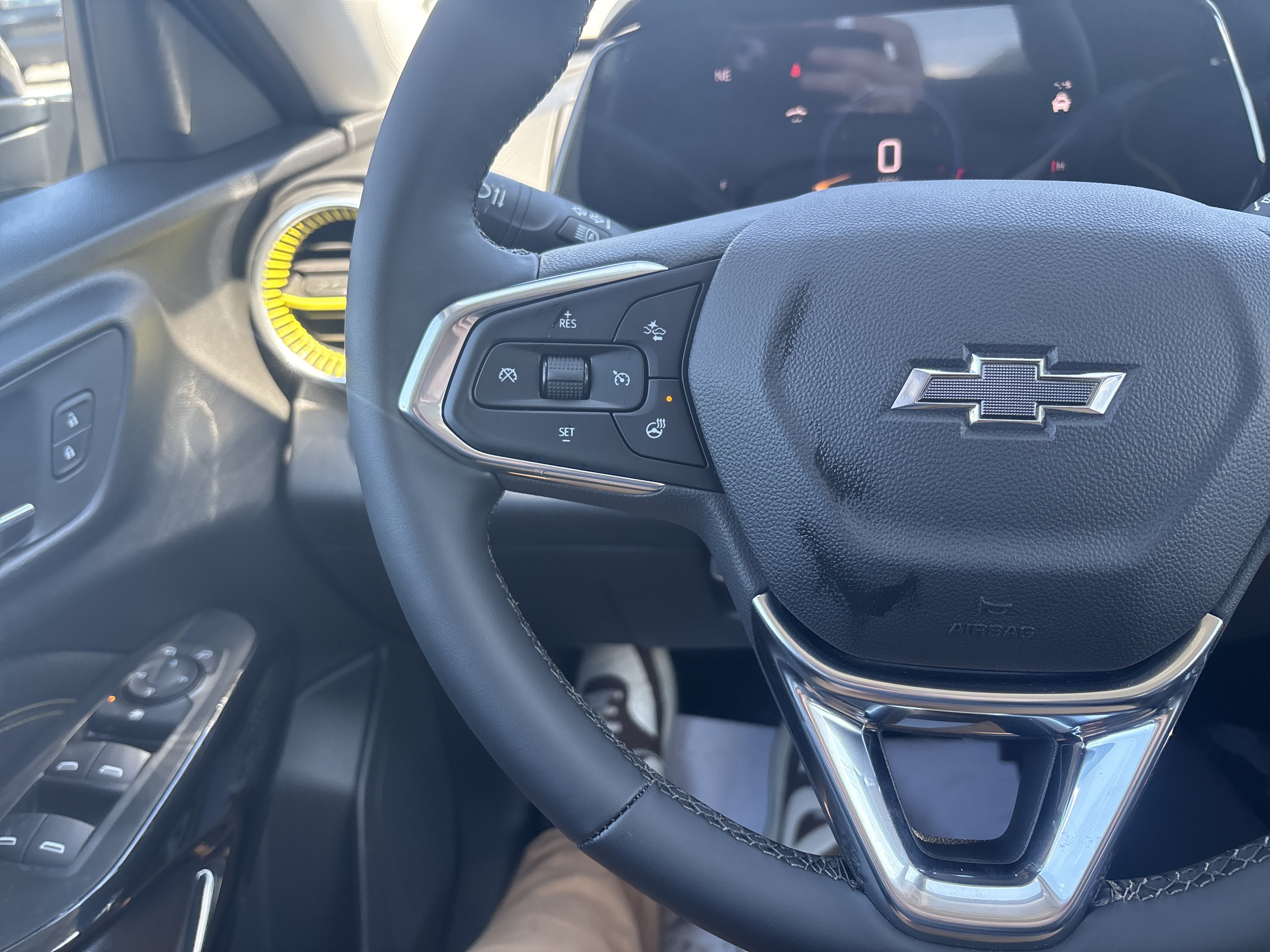 New 2026 Chevrolet Trax ACTIV w/ Sunroof Package image 18