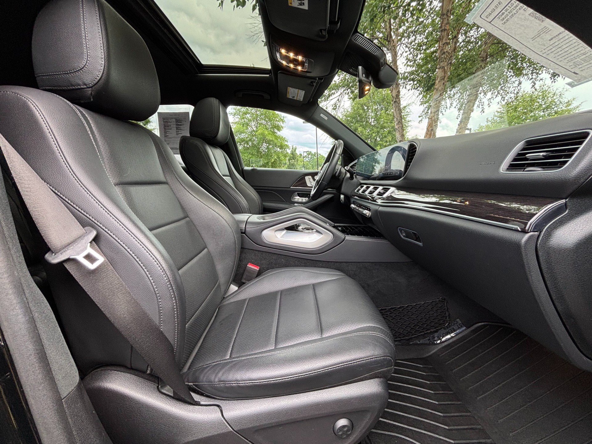 Used 2020 Mercedes-Benz GLE 350 4MATIC image 32