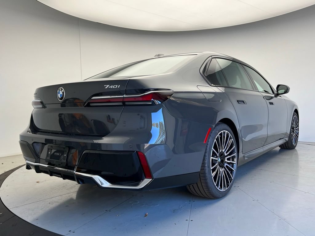 New 2026 BMW 740i xDrive AWD/4WD image 30