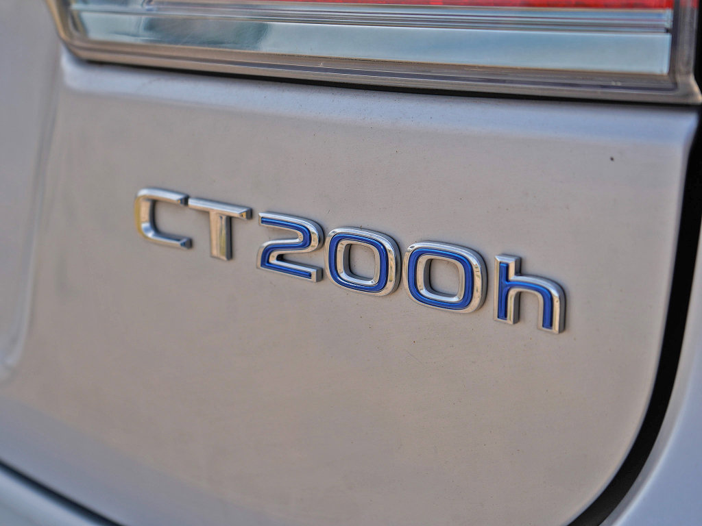 Used 2012 Lexus CT 200h Premium w/ Premium Audio Pkg FWD image 10