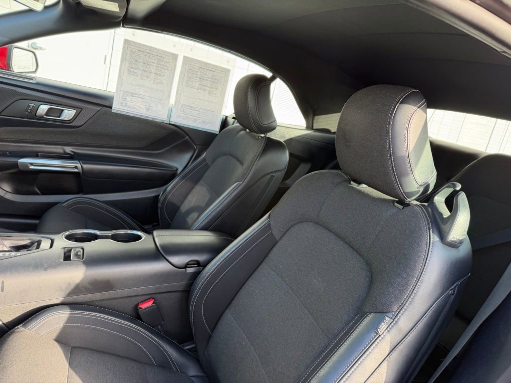 Used 2024 Ford Mustang Convertible image 14