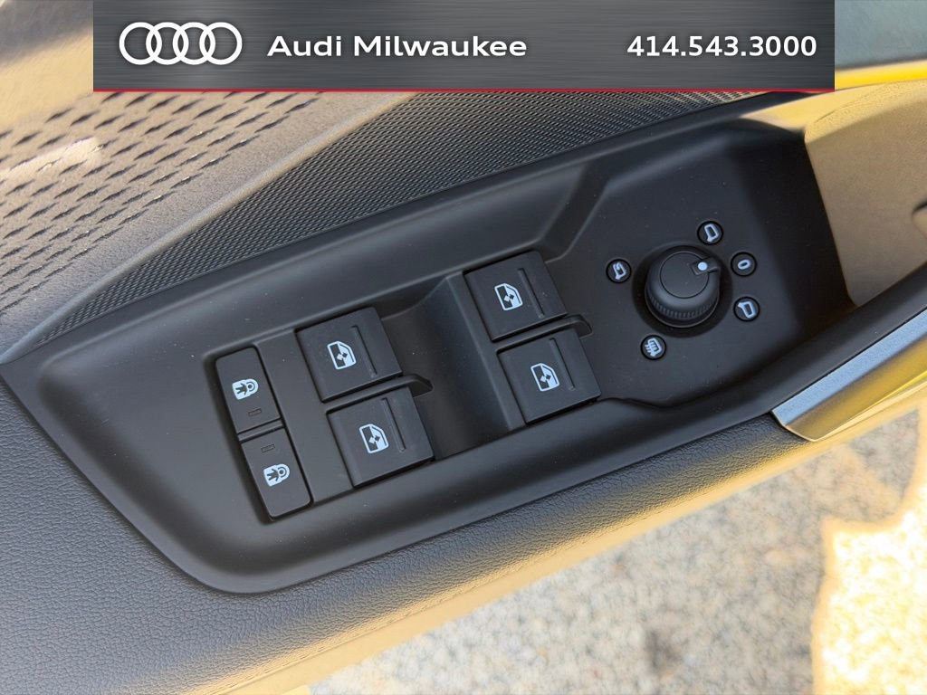 New 2026 Audi RS 3 AWD/4WD image 32