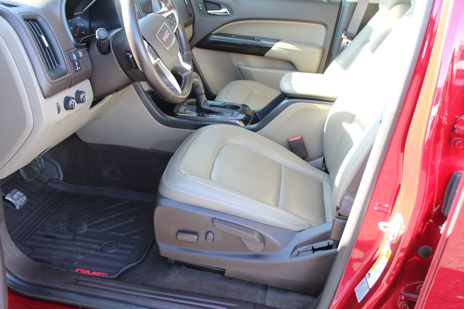 Used 2017 GMC Canyon SLT w/ Driver Alert Package image 23