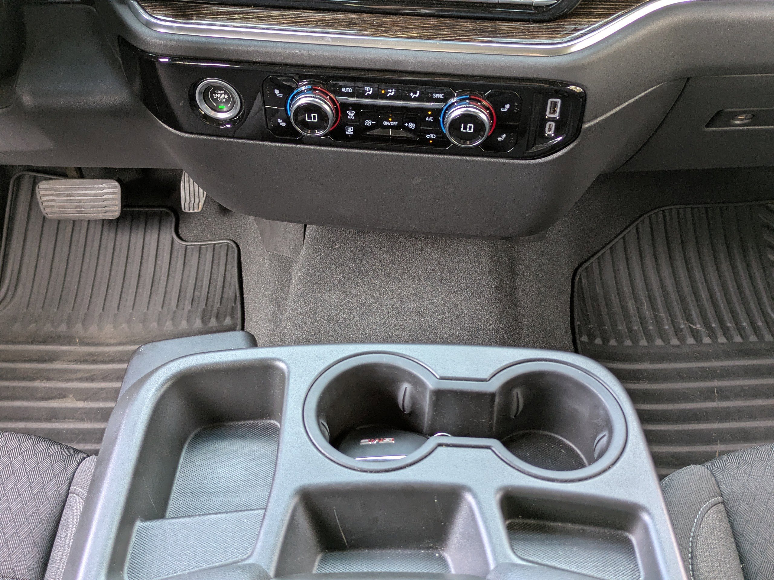 Used 2022 GMC Sierra 1500 SLE image 19