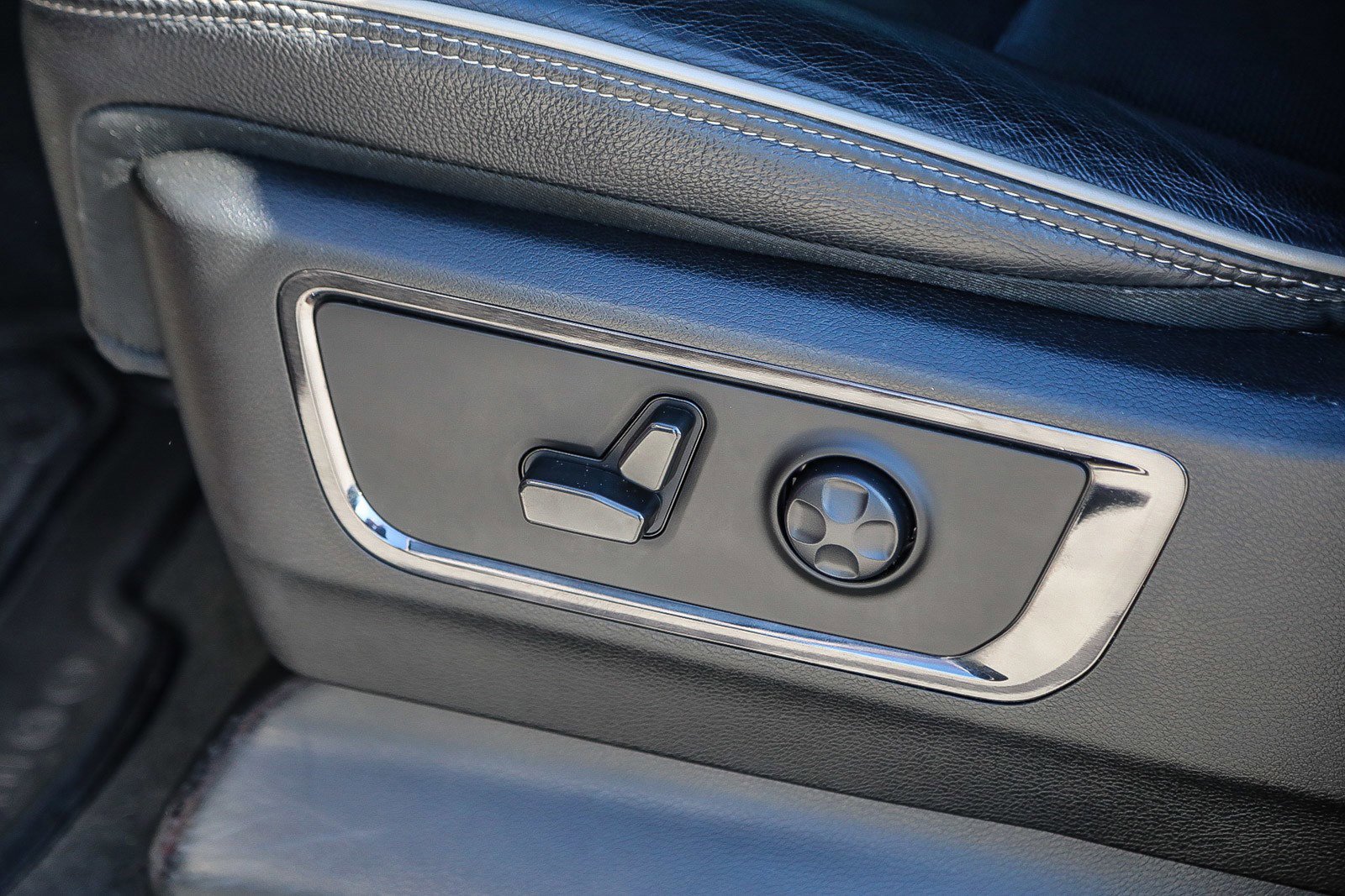 Used 2023 RAM 1500 Limited image 19