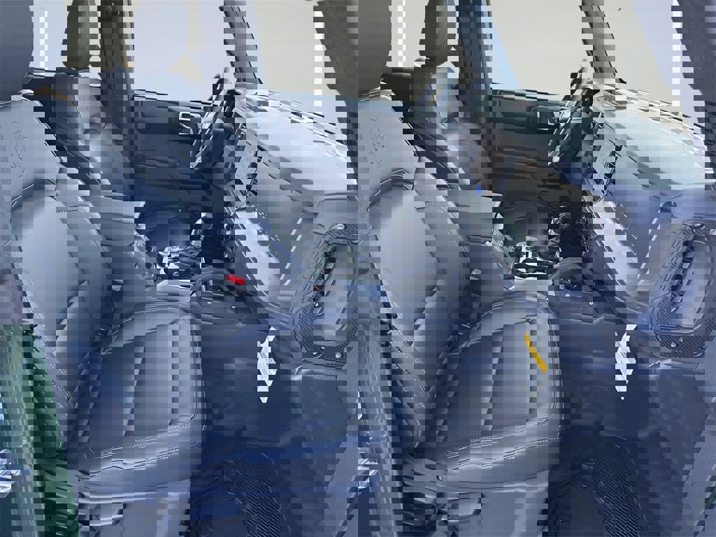 New 2025 Ford Bronco Badlands image 28