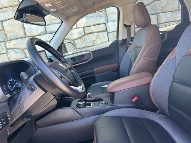 Used 2023 Ford Bronco Sport Outer Banks w/ Tech Package AWD/4WD image 8