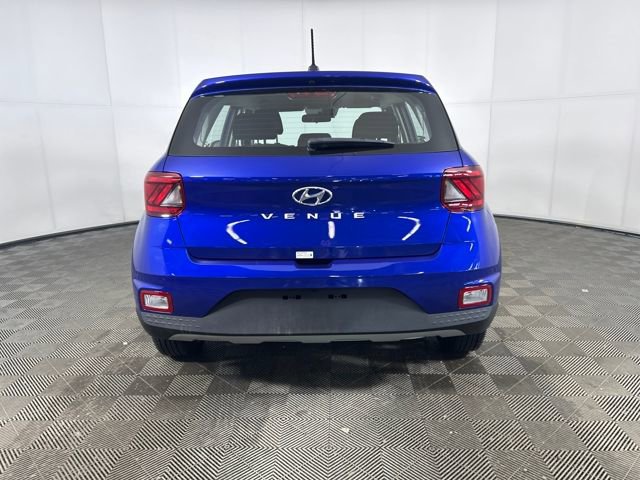 Used 2025 Hyundai Venue SE image 4