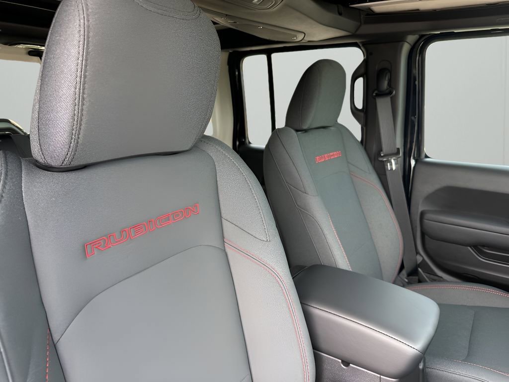New 2025 Jeep Wrangler Unlimited Rubicon w/ Safety Group image 15