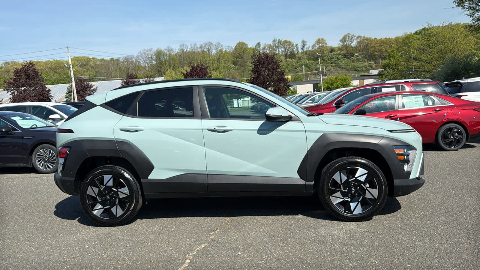 Used 2024 Hyundai Kona SEL AWD/4WD image 5