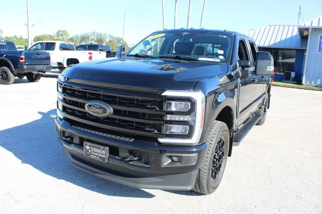 Used 2024 Ford F250 Lariat w/ Black Appearance Package image 3